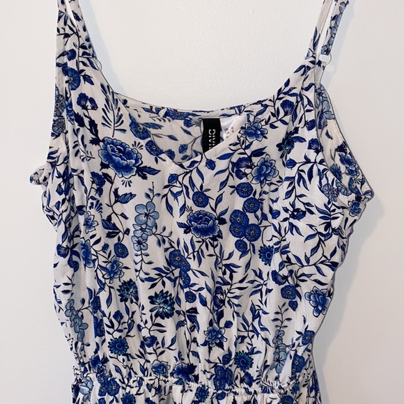 Floral blue short romper from H&M - Picture 1 of 6